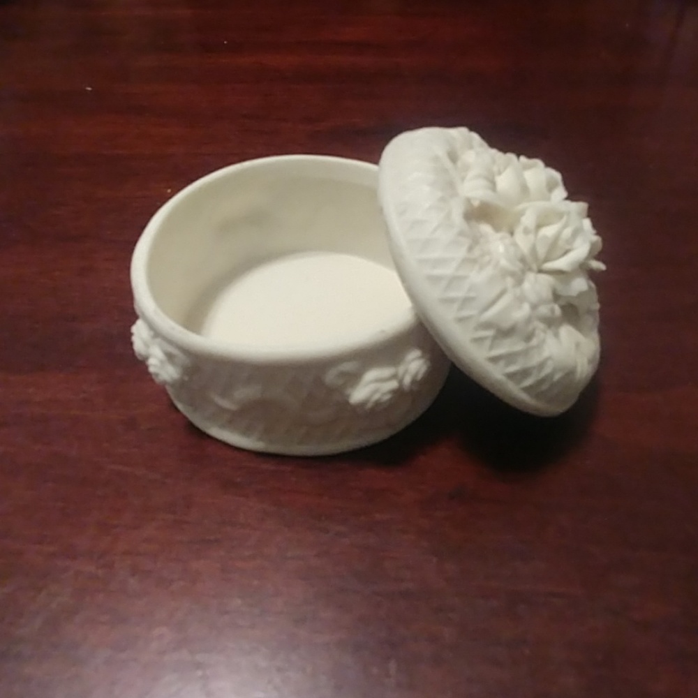 Vintage ring jewelry holder